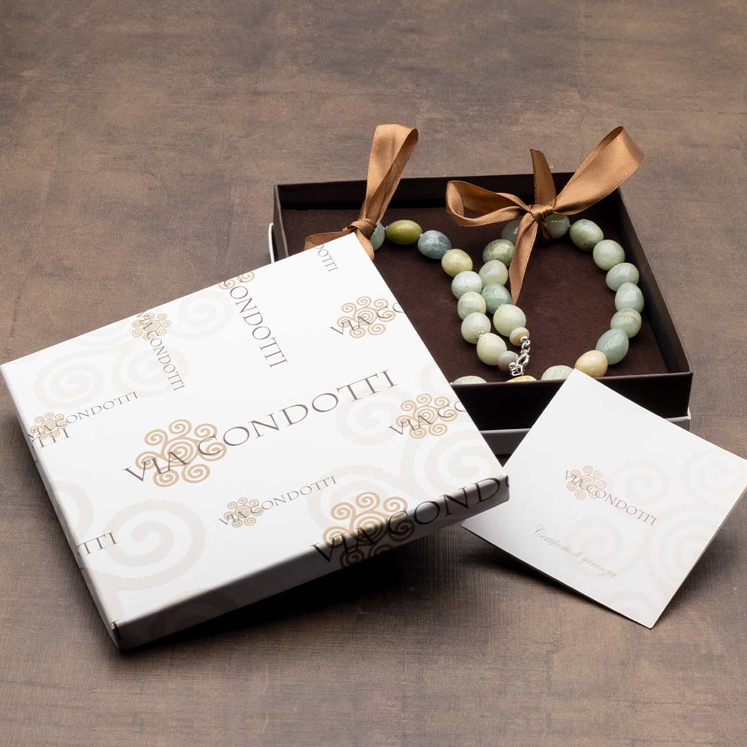 confezione regalo della collana in acquamarina multicolor naturale e argento - via condotti store